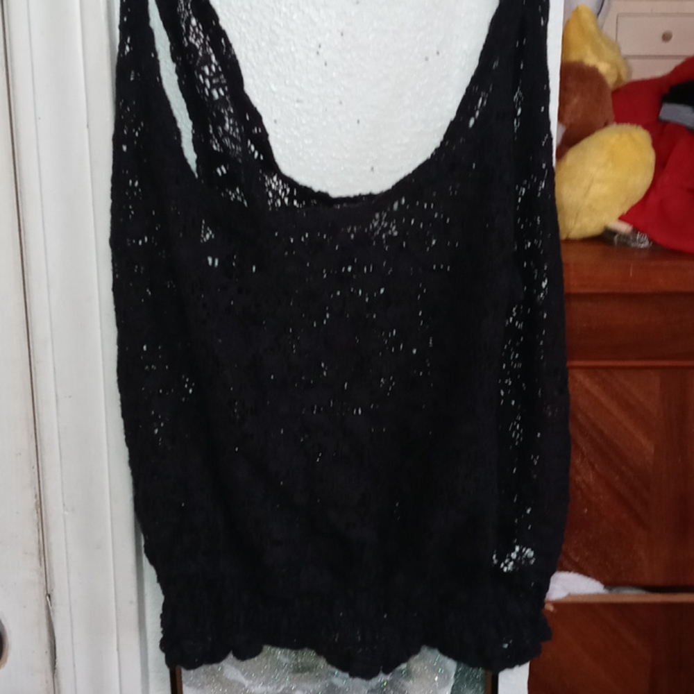 Lacey crop top